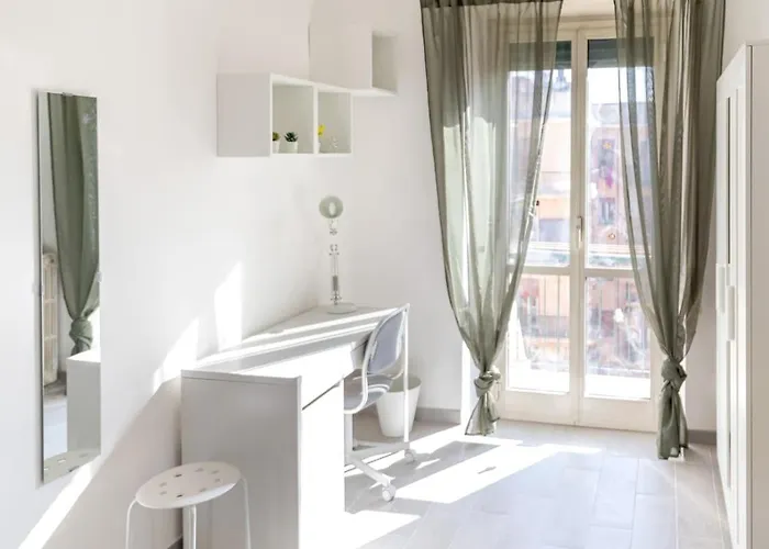 Apartment Large Family - 4 Bedrooms With Free Parking Near San Paolo Metro & By Rhr *