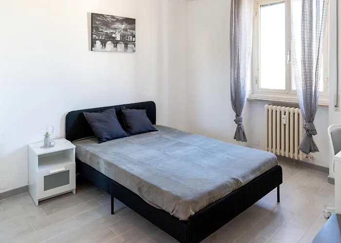 Large Family - 4 Bedrooms With Free Parking Near San Paolo Metro & By Rhr Apartment